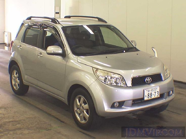 TOYOTA RUSH 2013
